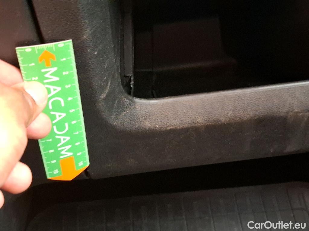  Toyota  Proace TOYOTA  City / 2019 / 4P / Fourgonnette 1.5 Medium 100 D-4D Business #92