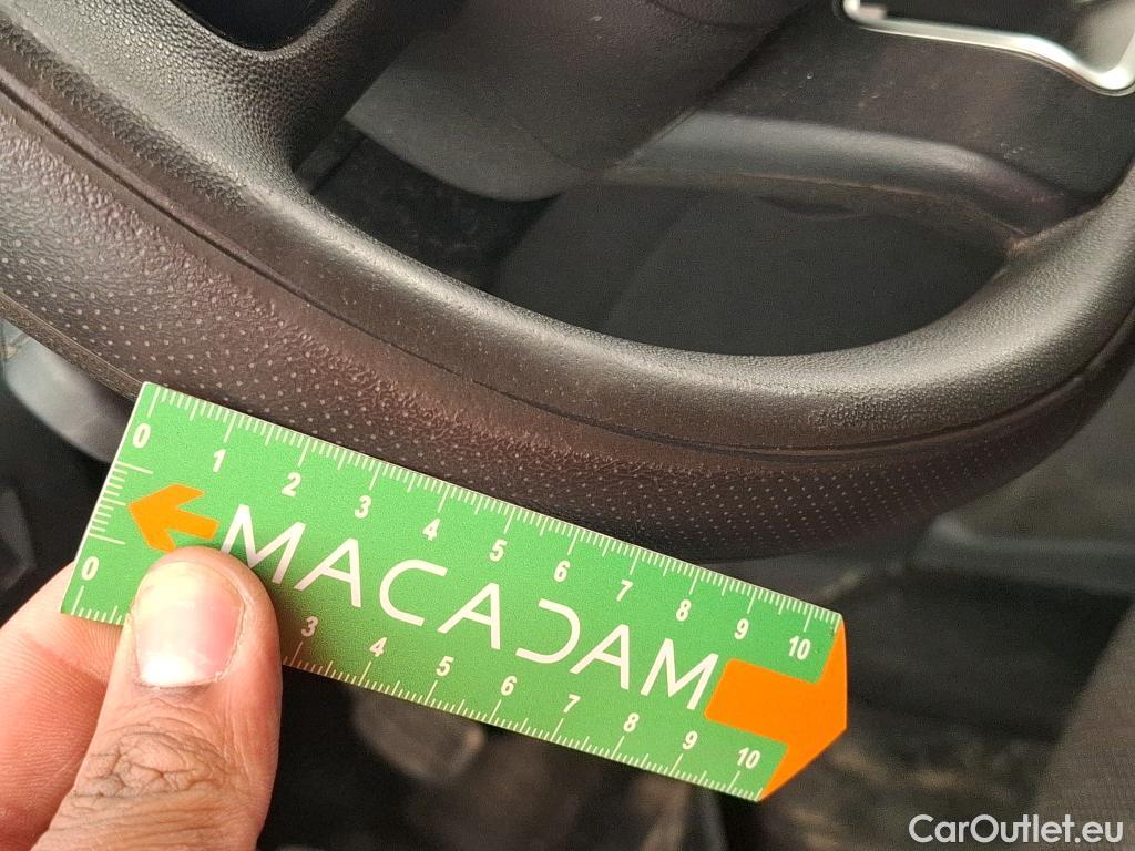  Toyota  Proace TOYOTA  City / 2019 / 4P / Fourgonnette 1.5 Medium 100 D-4D Business #86