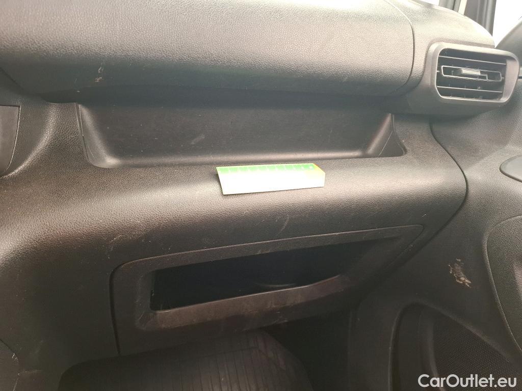  Toyota  Proace TOYOTA  City / 2019 / 4P / Fourgonnette 1.5 Medium 100 D-4D Business #93