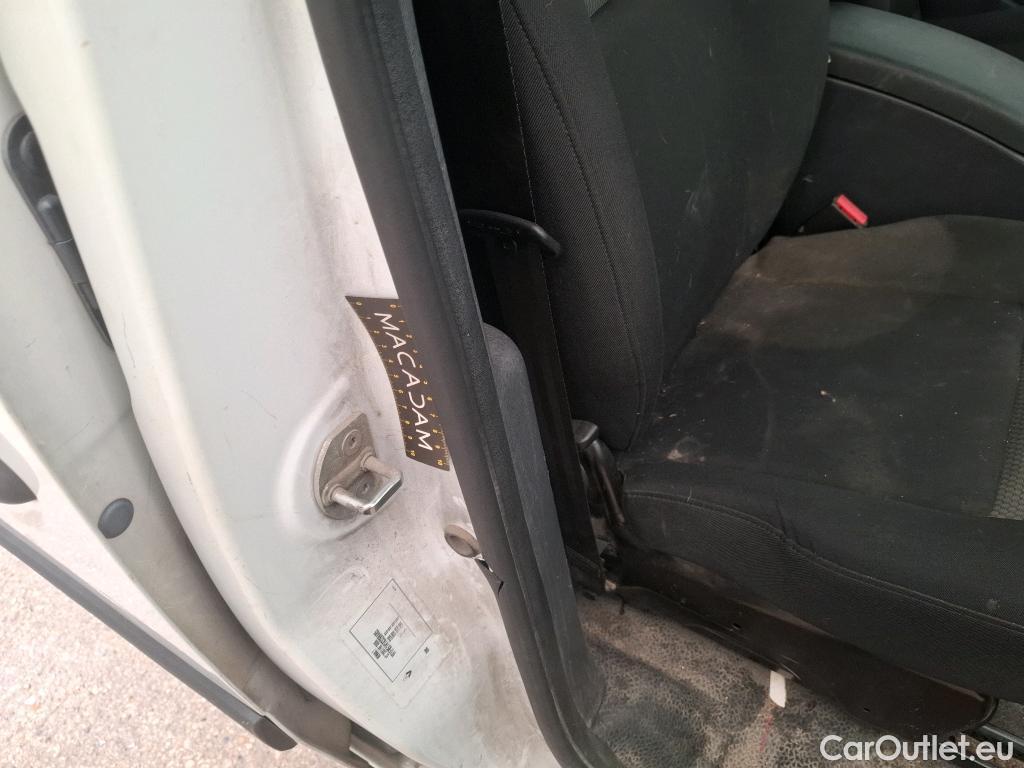  Renault  Kangoo  Express Maxi Extra (Série Spéciale) 1.5 dCi 90CV BVM5 E6 #48