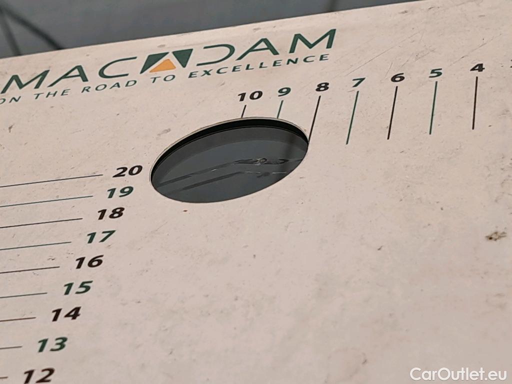  Renault  Master  III Fourgon L2H2 3 5 Grand Confort dCi 130CV BVM6 E6 #40