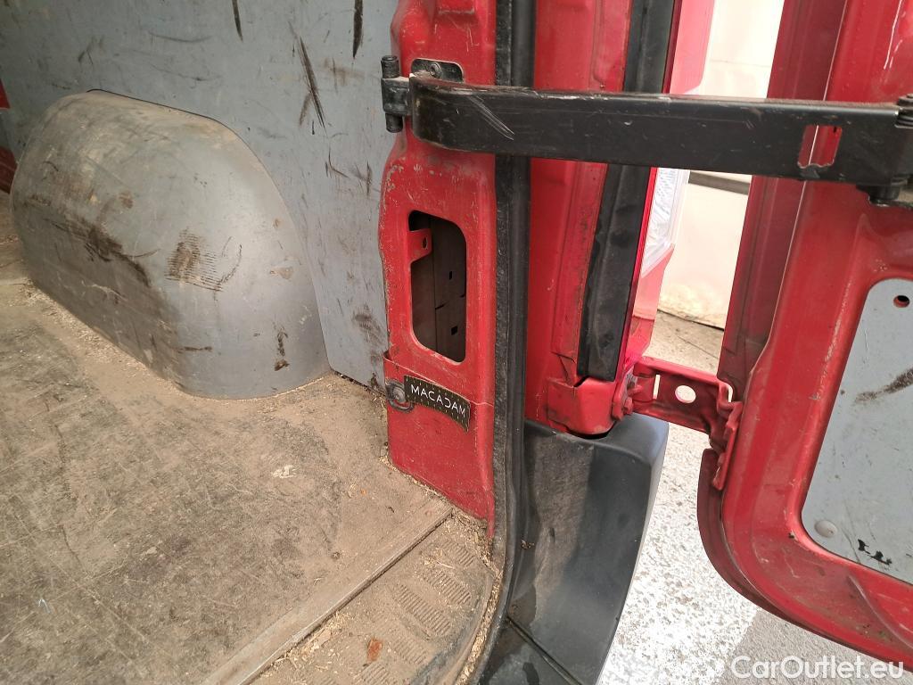  Renault  Master  III Fourgon L2H2 3 5 Grand Confort dCi 130CV BVM6 E6 #76