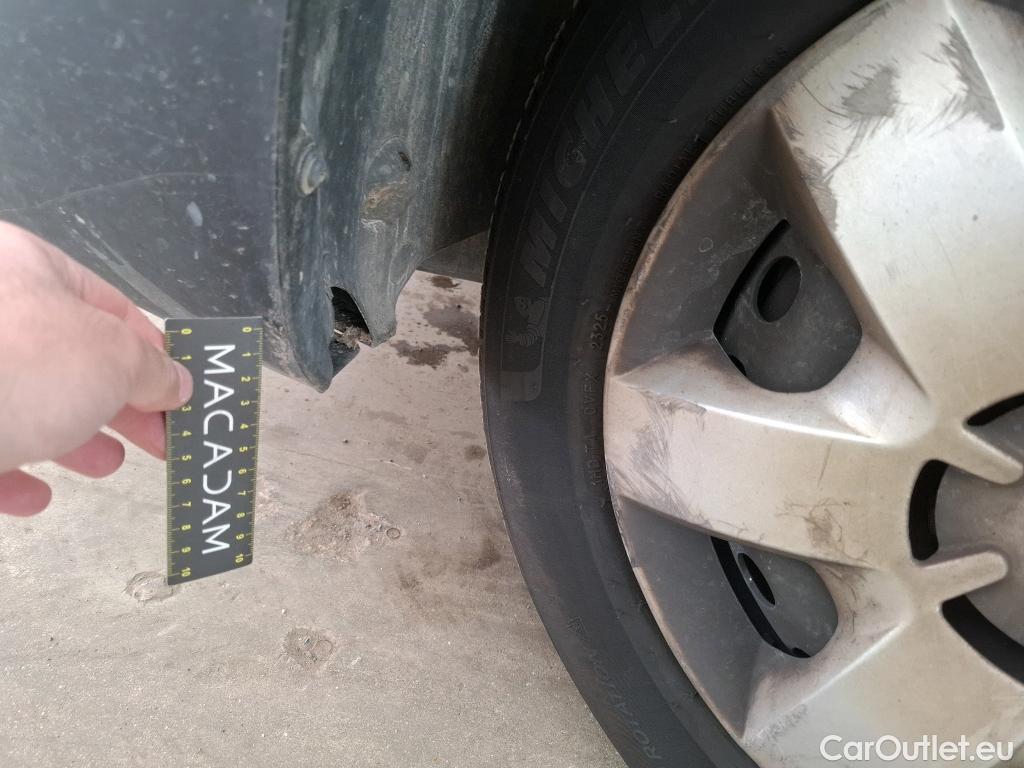  Renault  Kangoo  Express Maxi Extra (Série Spéciale) 1.5 dCi 90CV BVM5 E6 #50