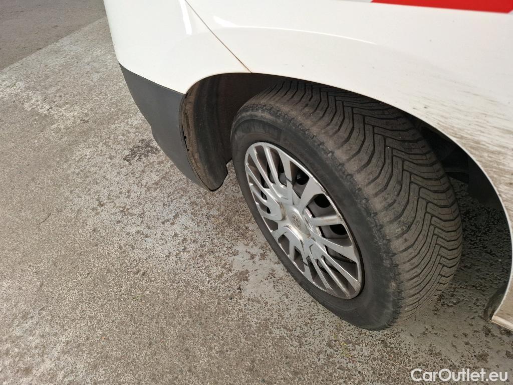  Toyota  Proace TOYOTA  City / 2019 / 4P / Fourgonnette 1.5 Medium 100 D-4D Business #38