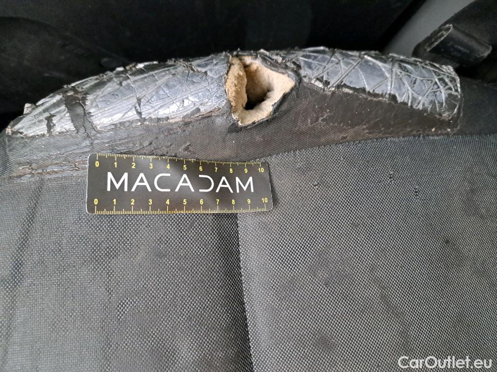  Renault  Master  III Fourgon L2H2 3 5 Grand Confort dCi 130CV BVM6 E6 #18