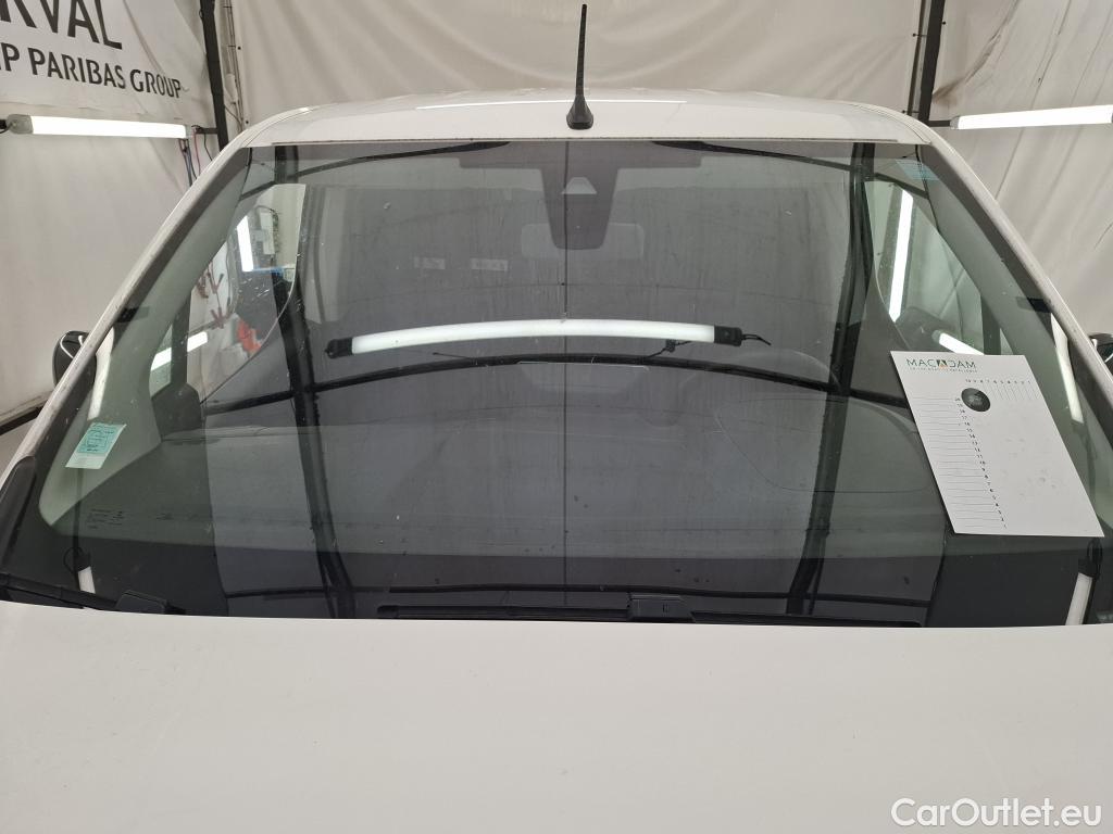  Toyota  Proace TOYOTA  City / 2019 / 4P / Fourgonnette 1.5 Medium 100 D-4D Business #79