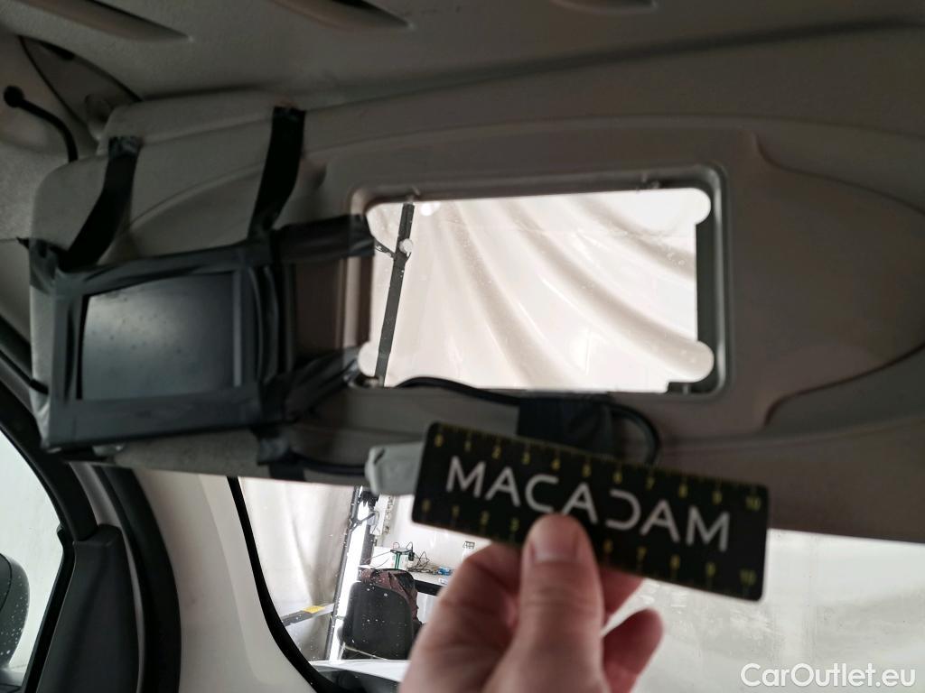  Renault  Kangoo  Express Compact Extra (Série Spéciale) 1.5 dCi 75CV BVM5 E6 #48