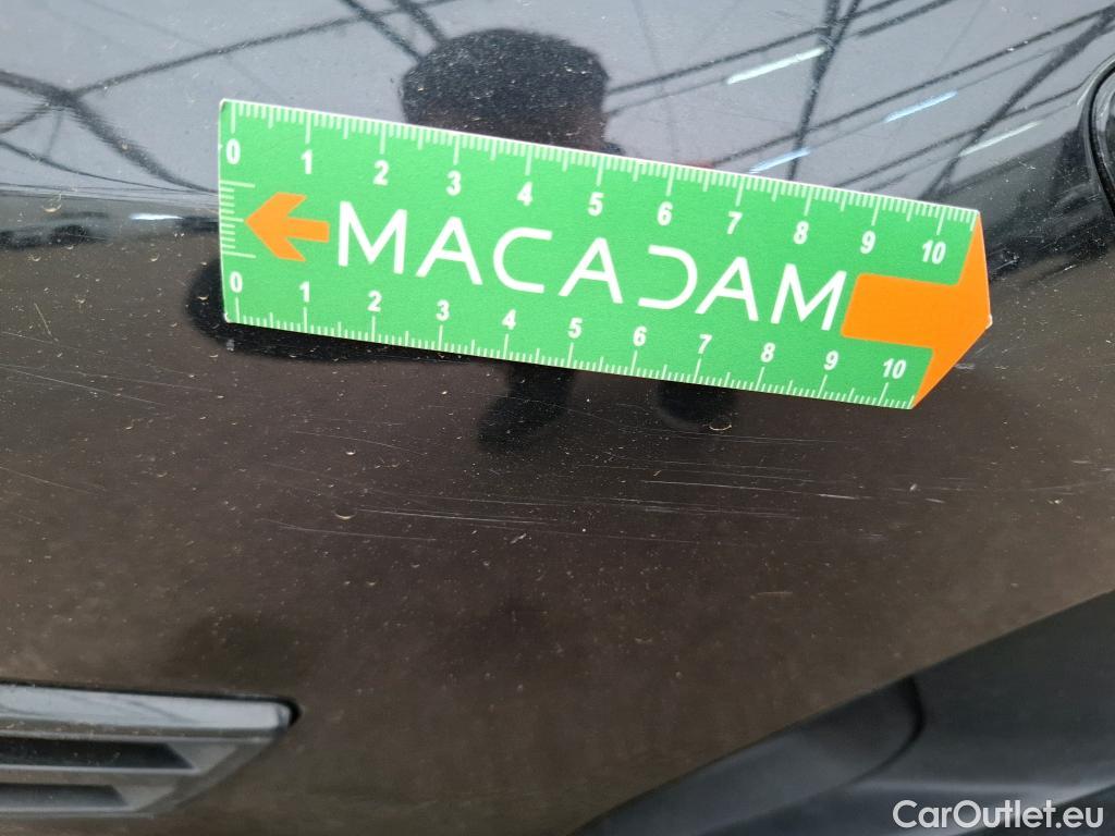  Bmw  Serie 3 BMW Série 3 Berline / 2018 / 4P / Berline 318d 150ch Business Design BVA8 #16