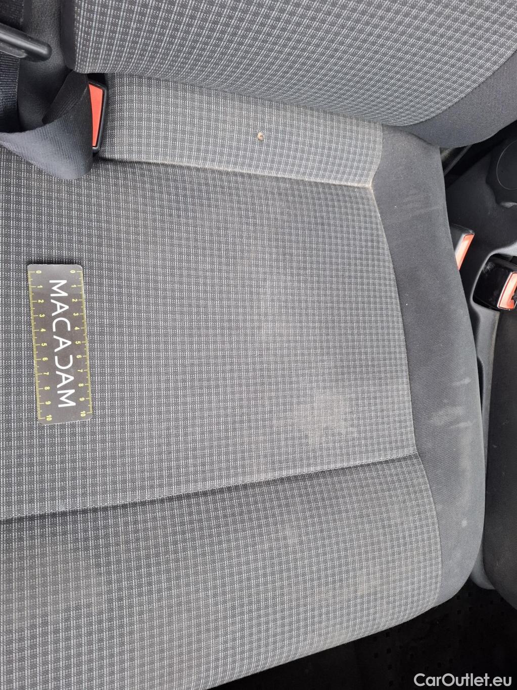  Volkswagen  Transporter VOLKSWAGEN  / 2019 / 4P / Fourgon tôlé 2.0 TDi 150 L2H1 Business Line #8