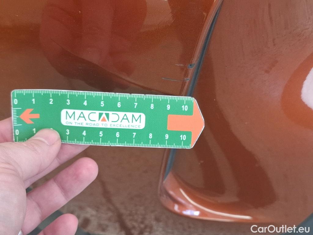  Citroen  C4  Berline Shine 1.5 BlueHDI 110CV BVM6 E6d #18