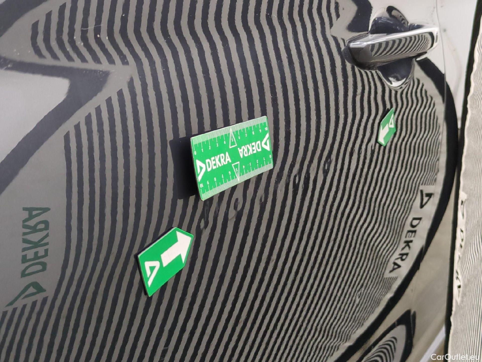  Hyundai  i30  Business 1.6 CRDi 115CV BVA7 E6d #31