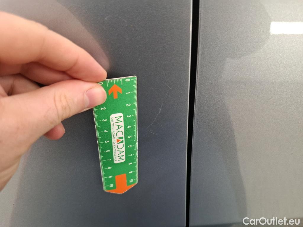  Citroen  C4  Berline Feel Pack 1.5 BlueHDI 130CV BVA8 6E #5