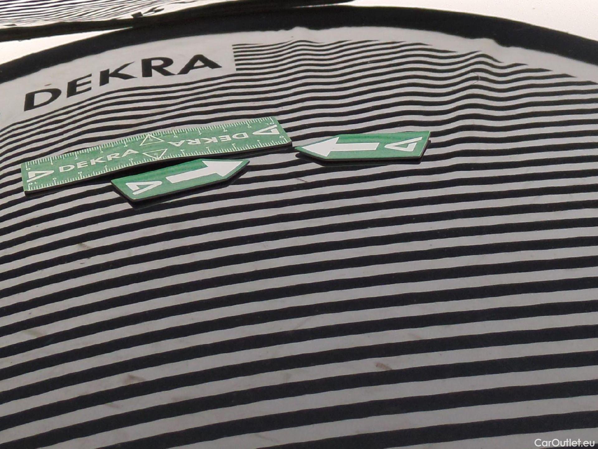  Hyundai  i30  Business 1.6 CRDi 115CV BVA7 E6d #34