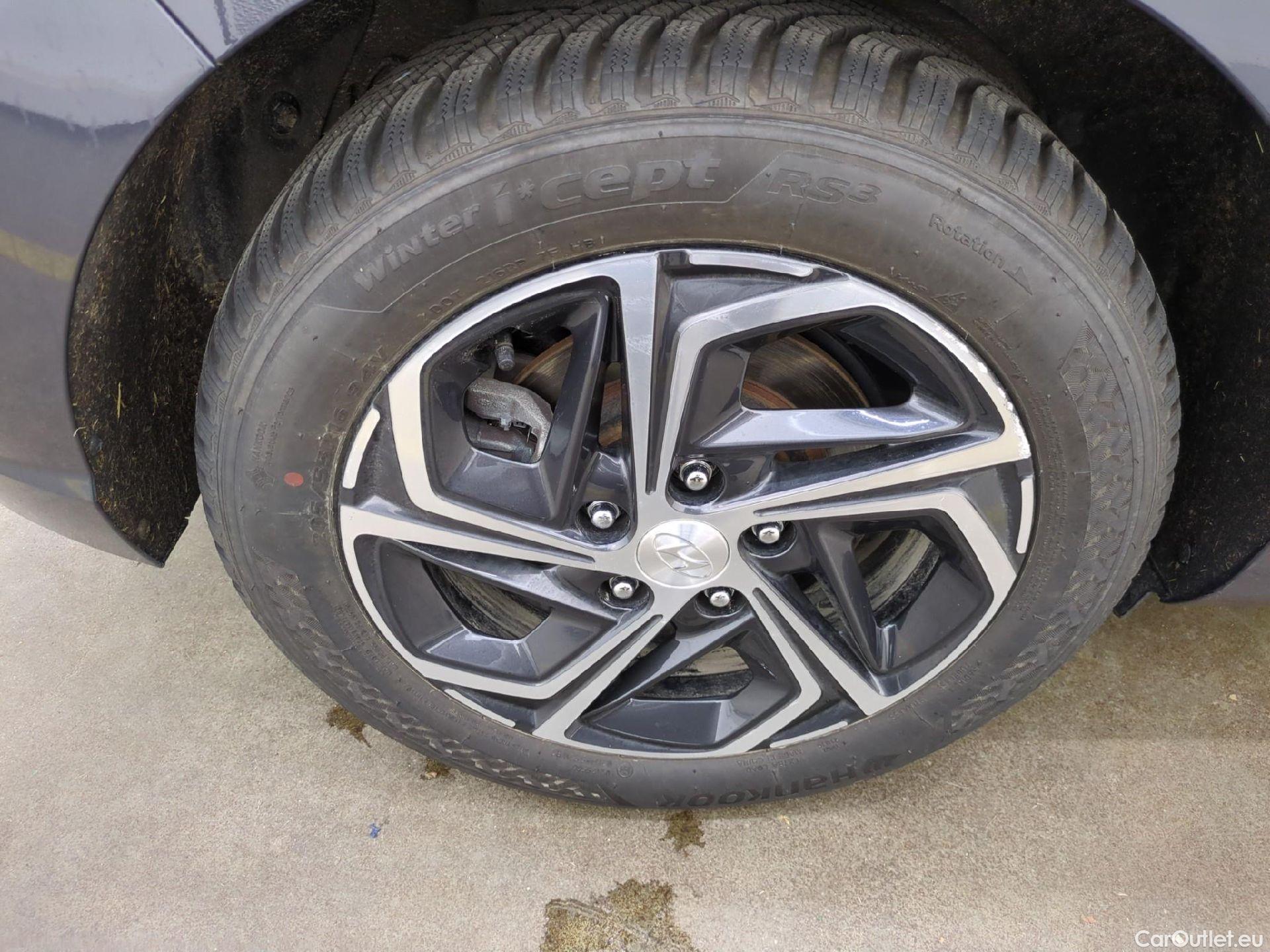  Hyundai  i30  Business 1.6 CRDi 115CV BVA7 E6d #18