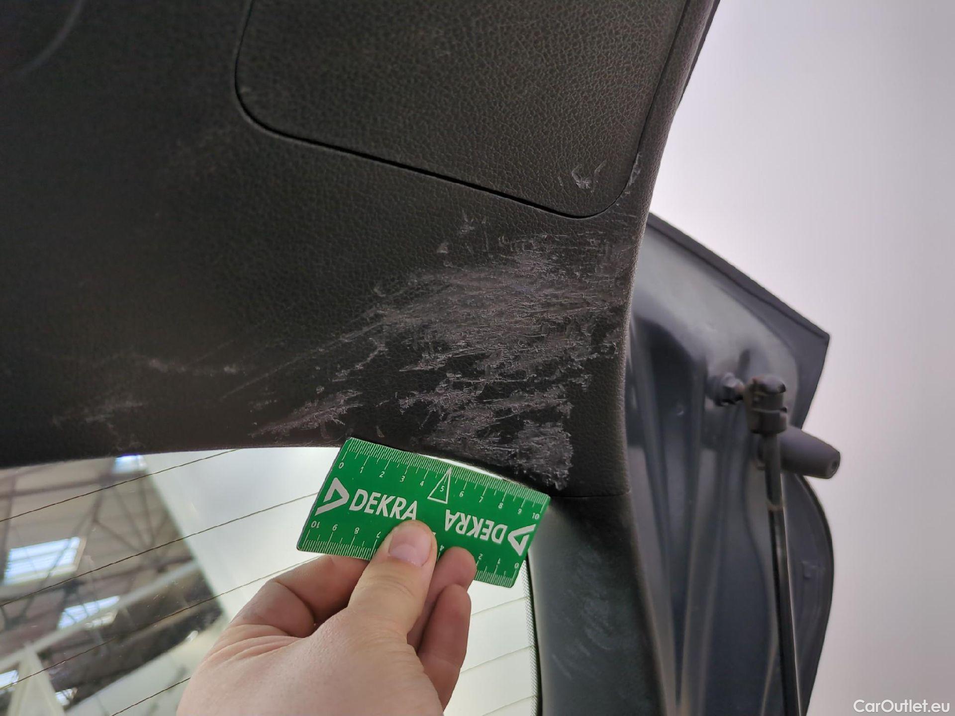  Hyundai  i30  Business 1.6 CRDi 115CV BVA7 E6d #2