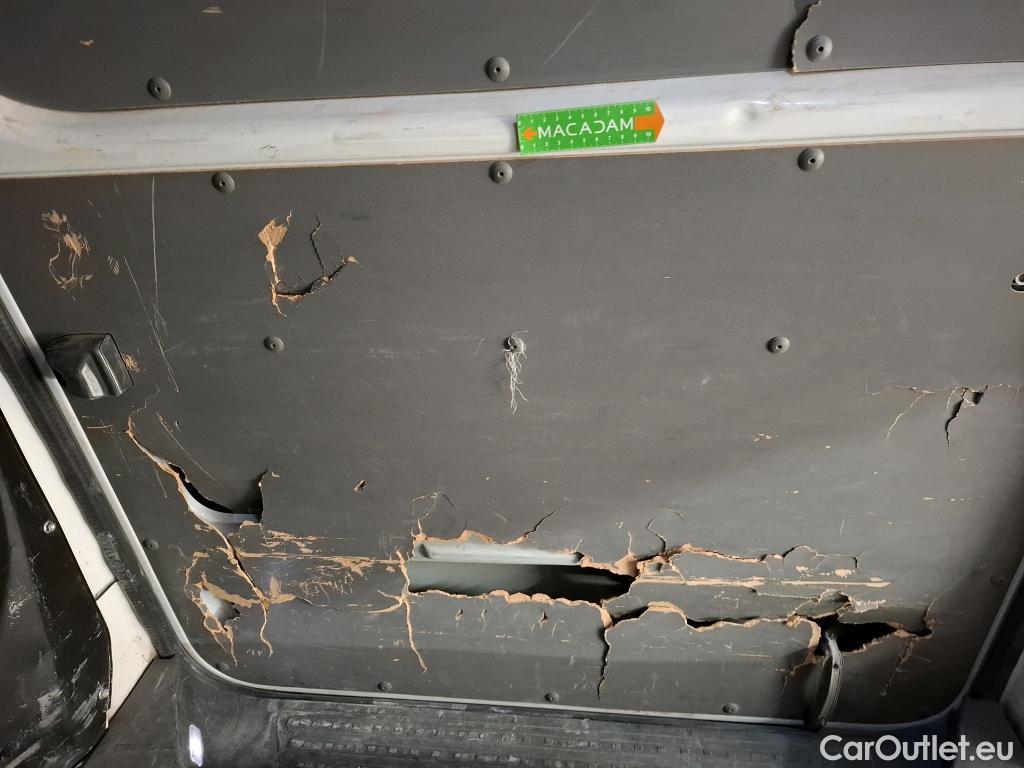  Volkswagen  Transporter VOLKSWAGEN  / 2019 / 4P / Fourgon tôlé 2.0 TDi 150 L2H1 Business Line #17