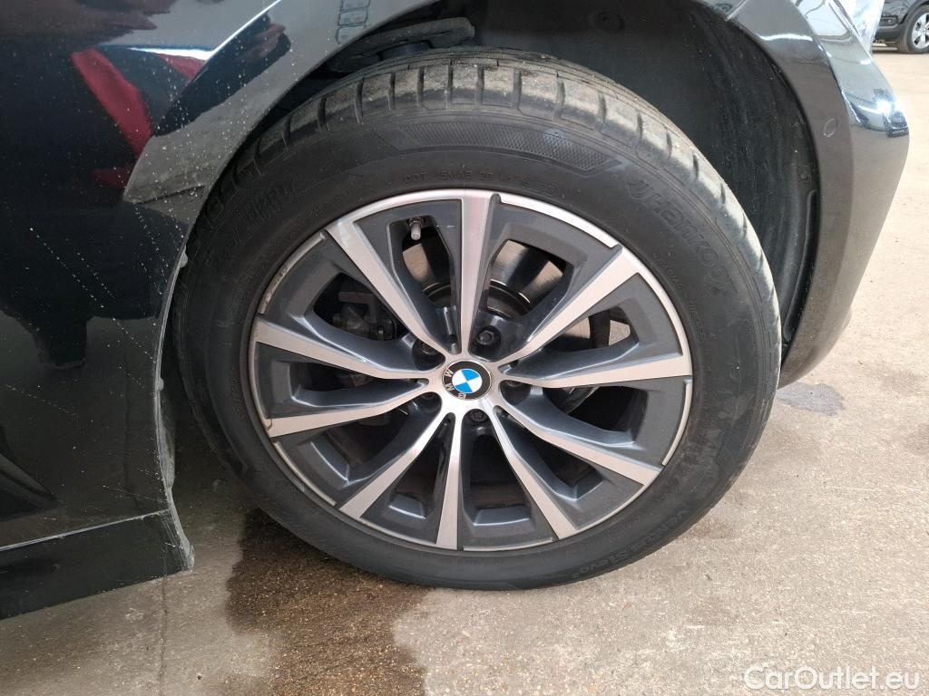  Bmw  Serie 3 BMW Série 3 Berline / 2018 / 4P / Berline 318d 150ch Business Design BVA8 #1