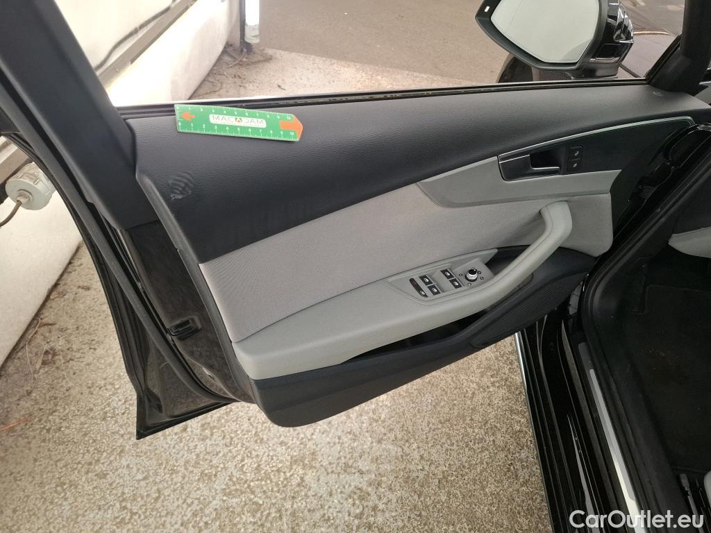  Audi  A4 AUDI  / 2019 / 4P / Berline 35 TFSI 150 S tronic Business Line #1