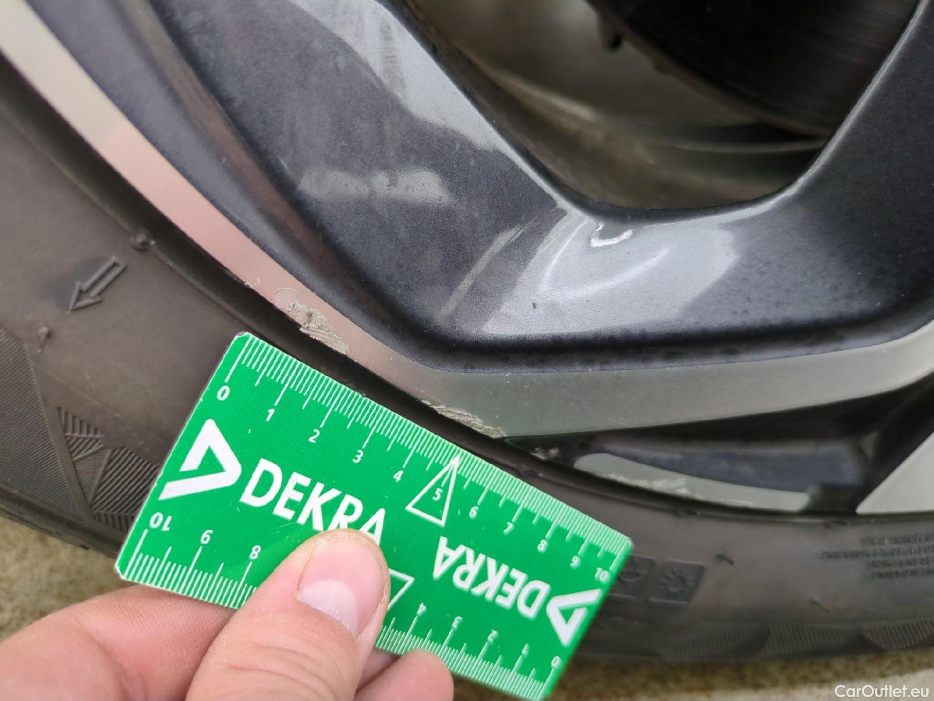  Hyundai  i30  Business 1.6 CRDi 115CV BVA7 E6d #11