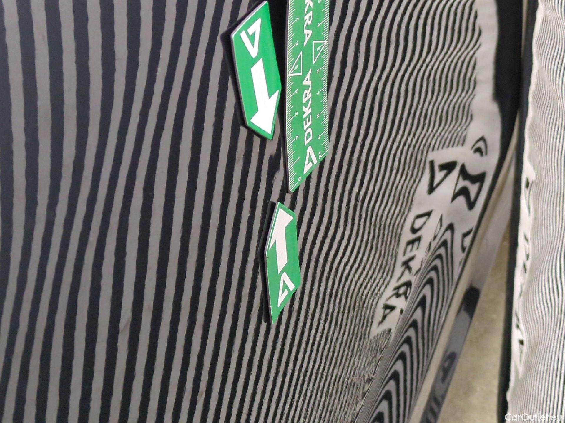  Hyundai  i30  Business 1.6 CRDi 115CV BVA7 E6d #36