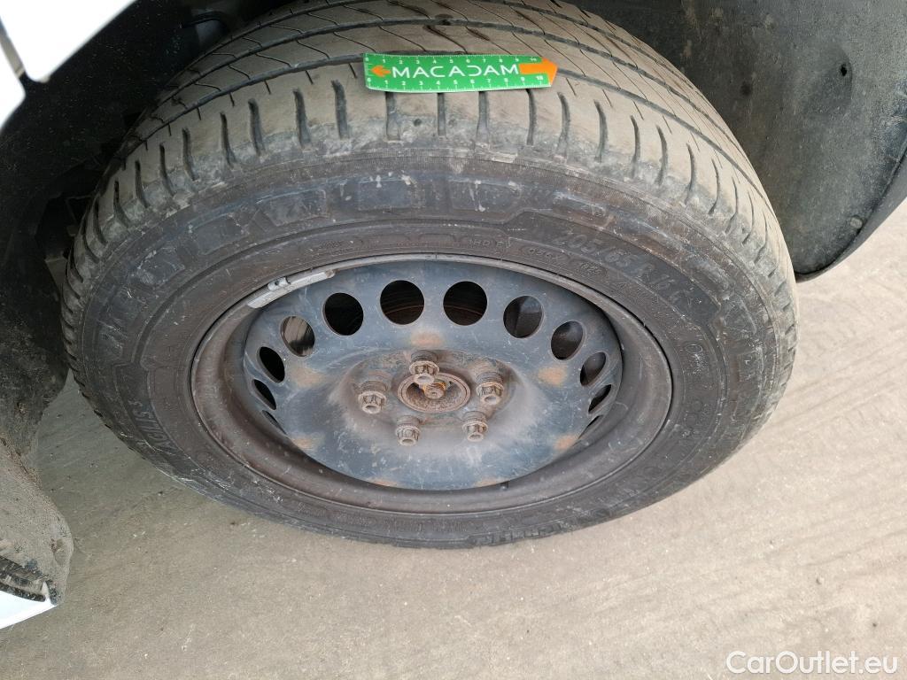  Volkswagen  Transporter VOLKSWAGEN  / 2019 / 4P / Fourgon tôlé 2.0 TDi 150 L2H1 Business Line #25