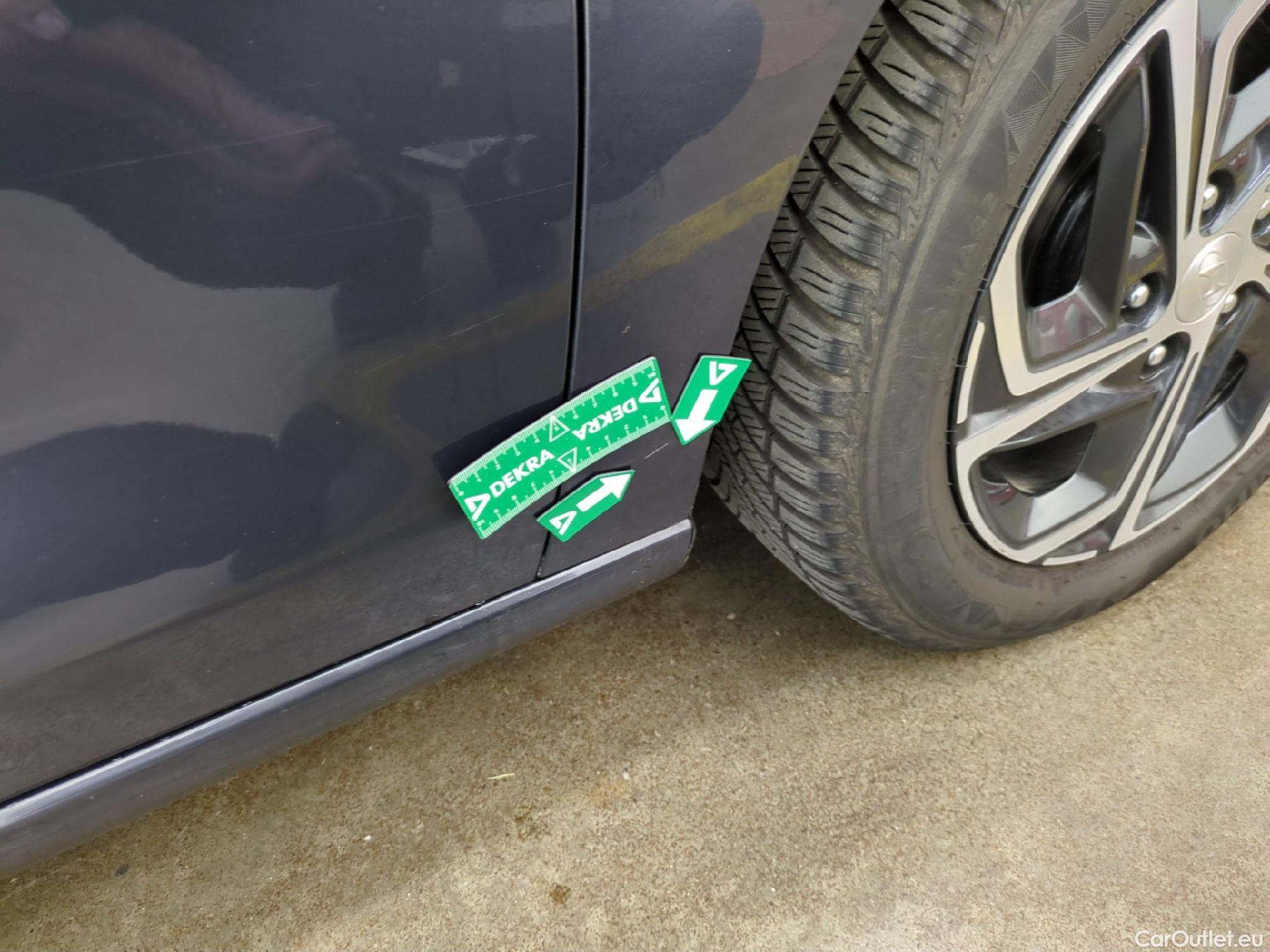  Hyundai  i30  Business 1.6 CRDi 115CV BVA7 E6d #26