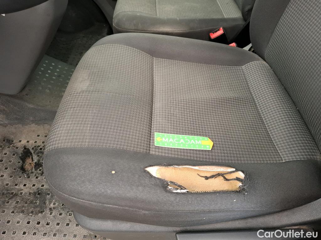  Volkswagen  Transporter VOLKSWAGEN  / 2019 / 4P / Fourgon tôlé 2.0 TDi 150 L2H1 Business Line #1