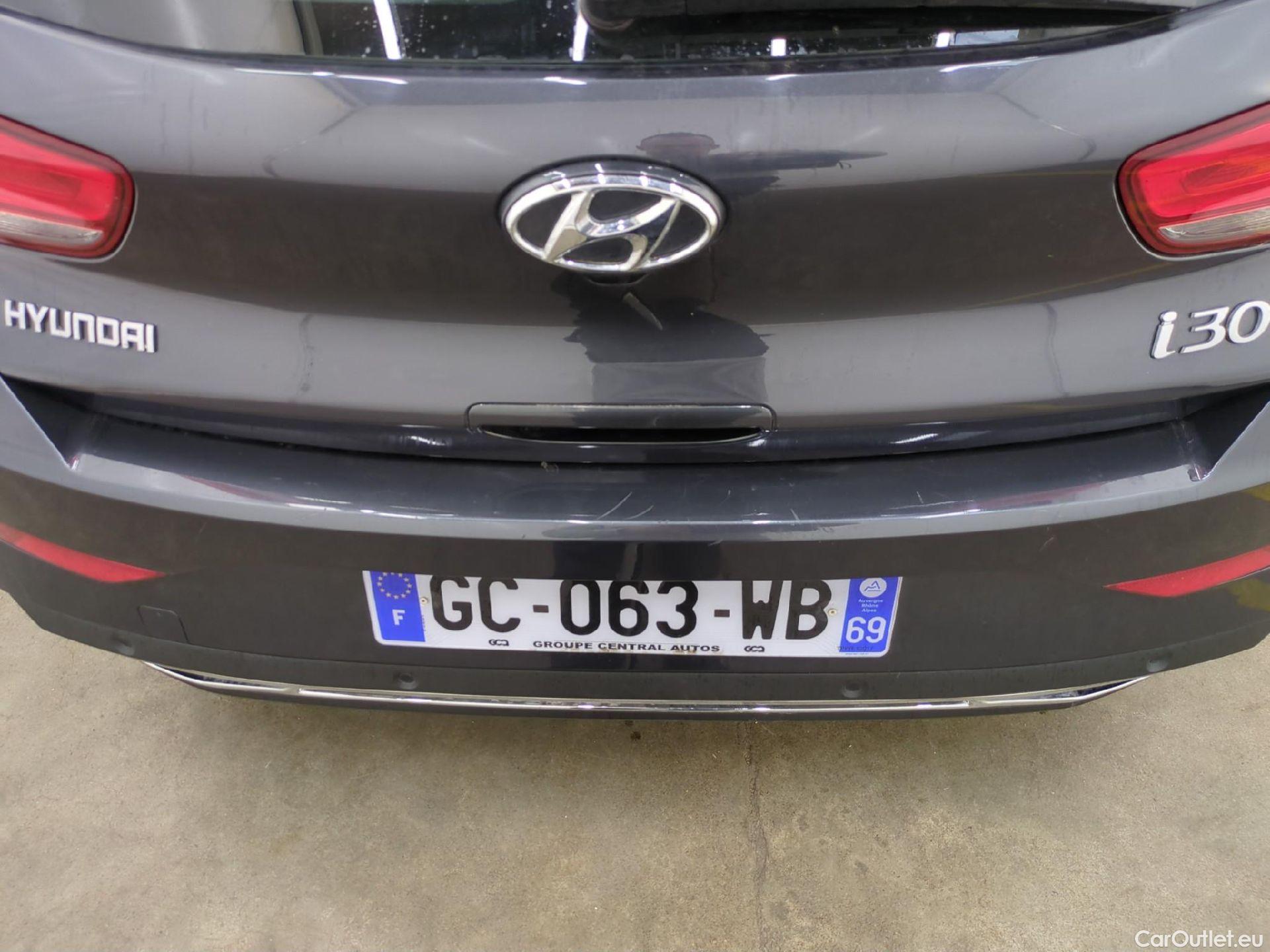  Hyundai  i30  Business 1.6 CRDi 115CV BVA7 E6d #41
