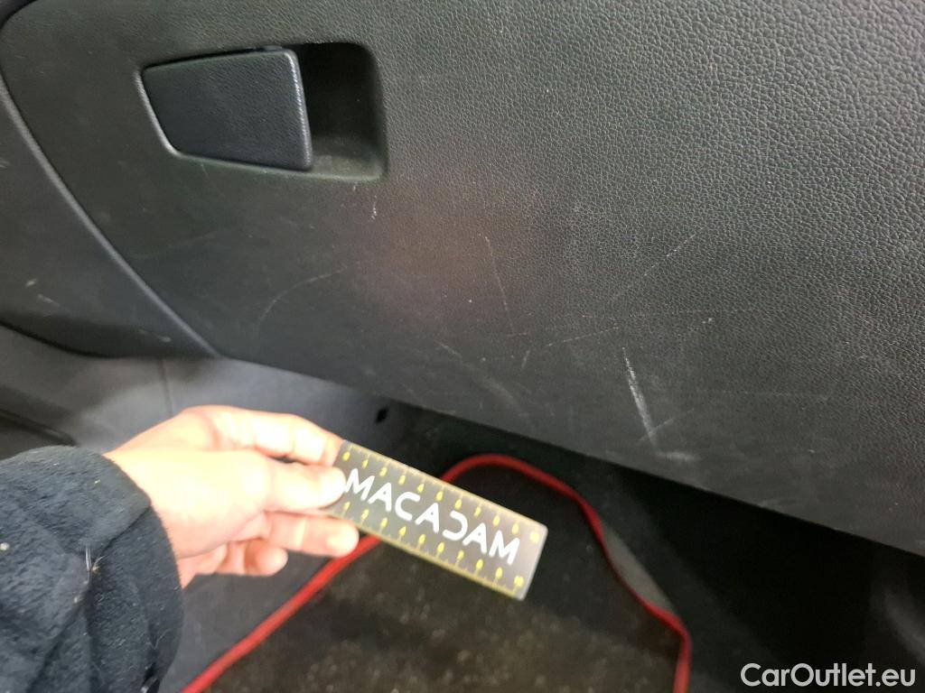  Hyundai  Tucson  Business 2WD 1.6 CRDi 135CV BVA7 E6dT #36