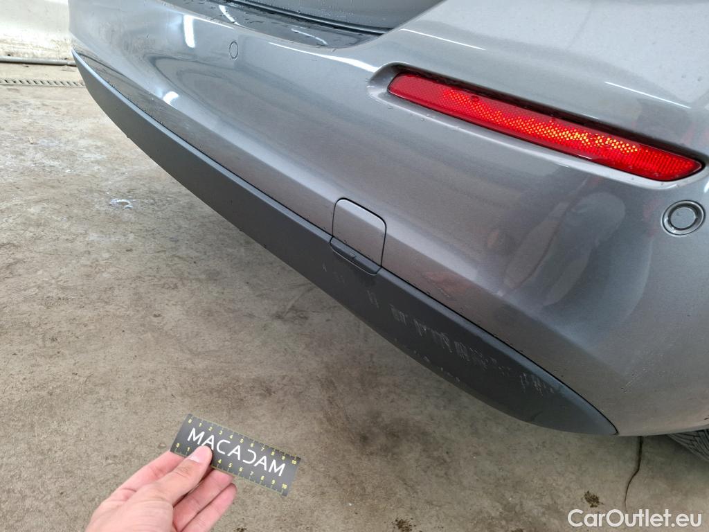  Mercedes  A-Klasse MERCEDES-BENZ Classe A Berline / 2018 / 4P / Berline A 200 d Business Line 8G-DCT #10