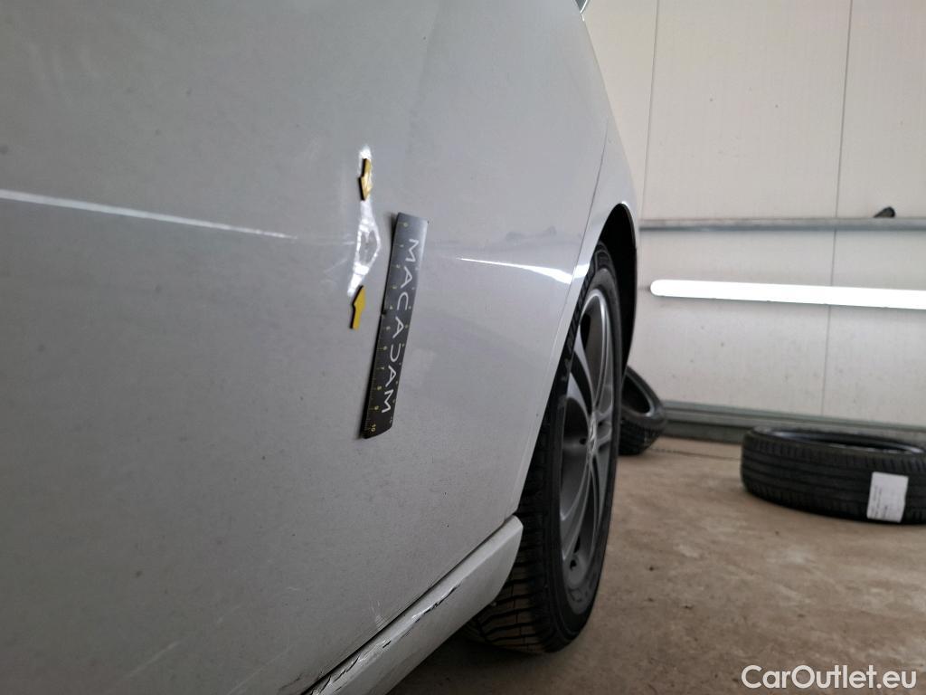  Mercedes  A-Klasse MERCEDESBENZ Classe A Compact  2018  5P  Berline A 180 d Business Line #11