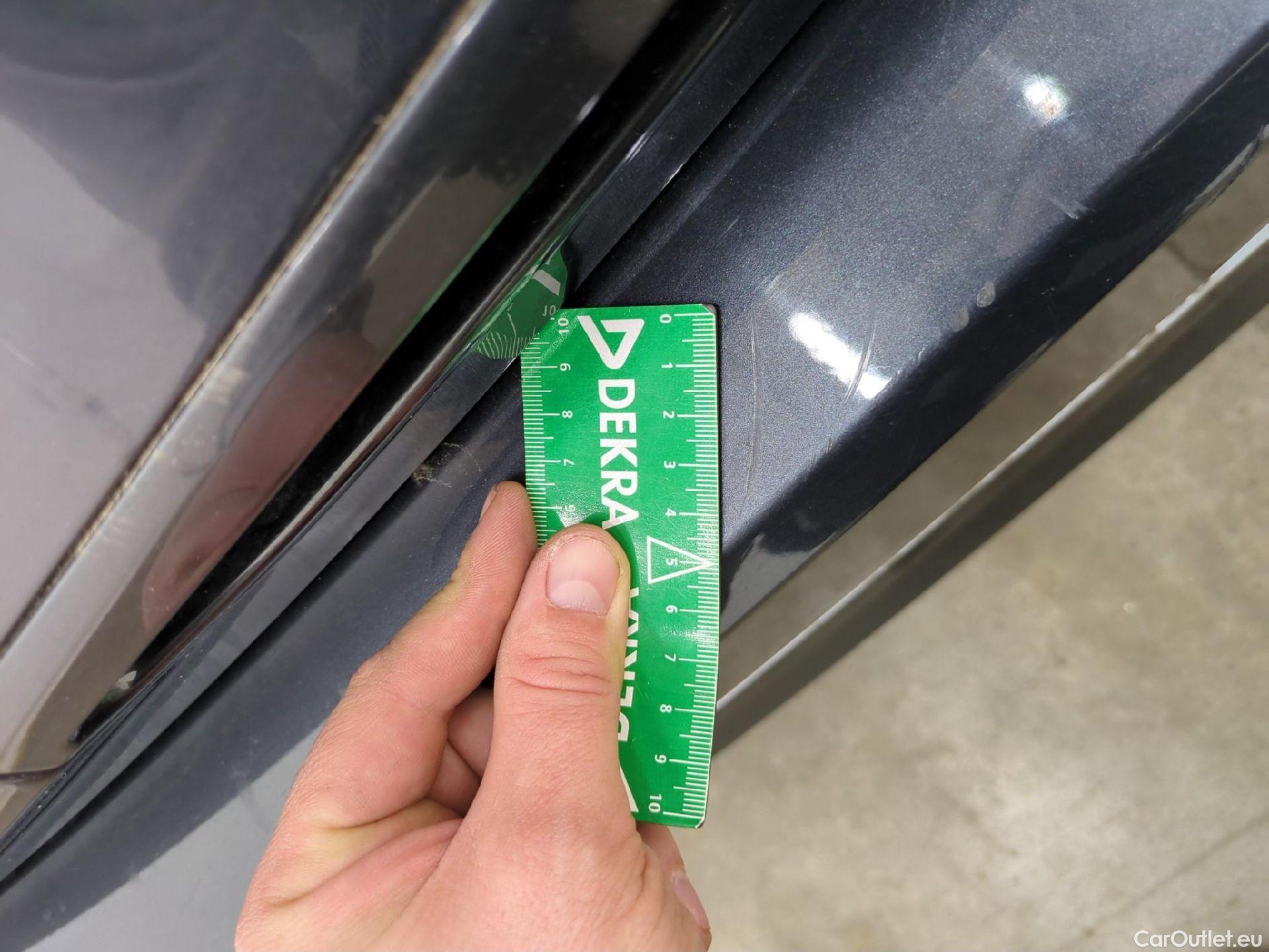  Hyundai  i30  Business 1.6 CRDi 115CV BVA7 E6d #40