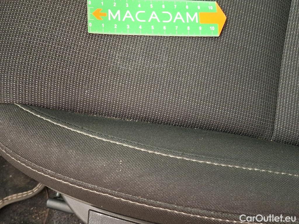  Hyundai  Konna Kona Business Hybrid 2WD 1.6 GDI 140CV BVA6 E6d #36