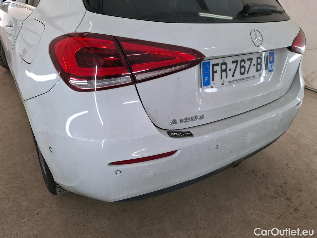  Mercedes  A-Klasse MERCEDESBENZ Classe A Compact  2018  5P  Berline A 180 d Business Line #14
