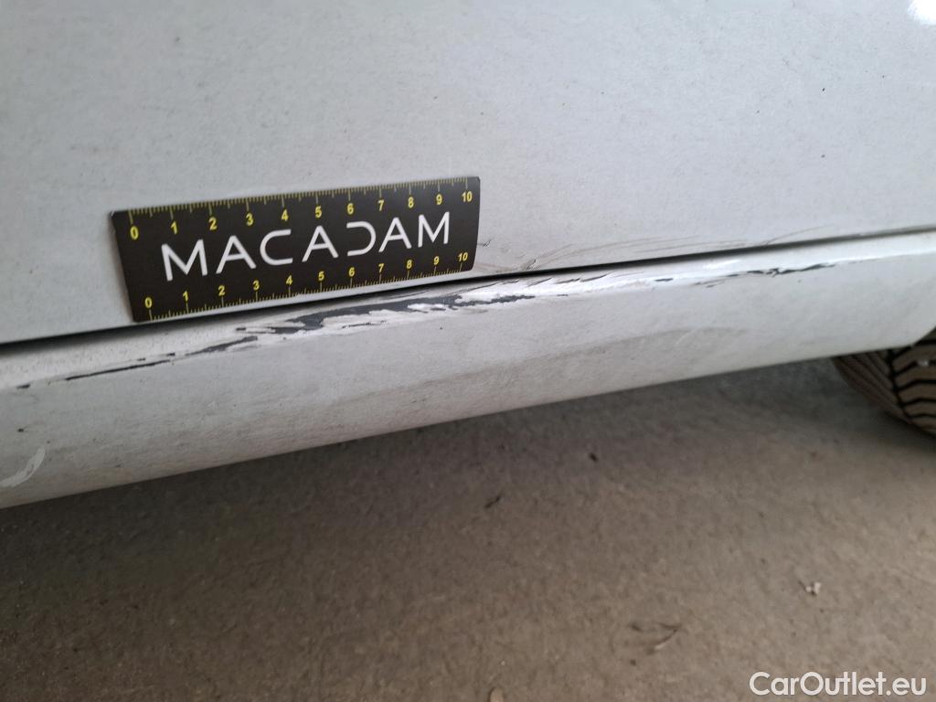  Mercedes  A-Klasse MERCEDESBENZ Classe A Compact  2018  5P  Berline A 180 d Business Line #13