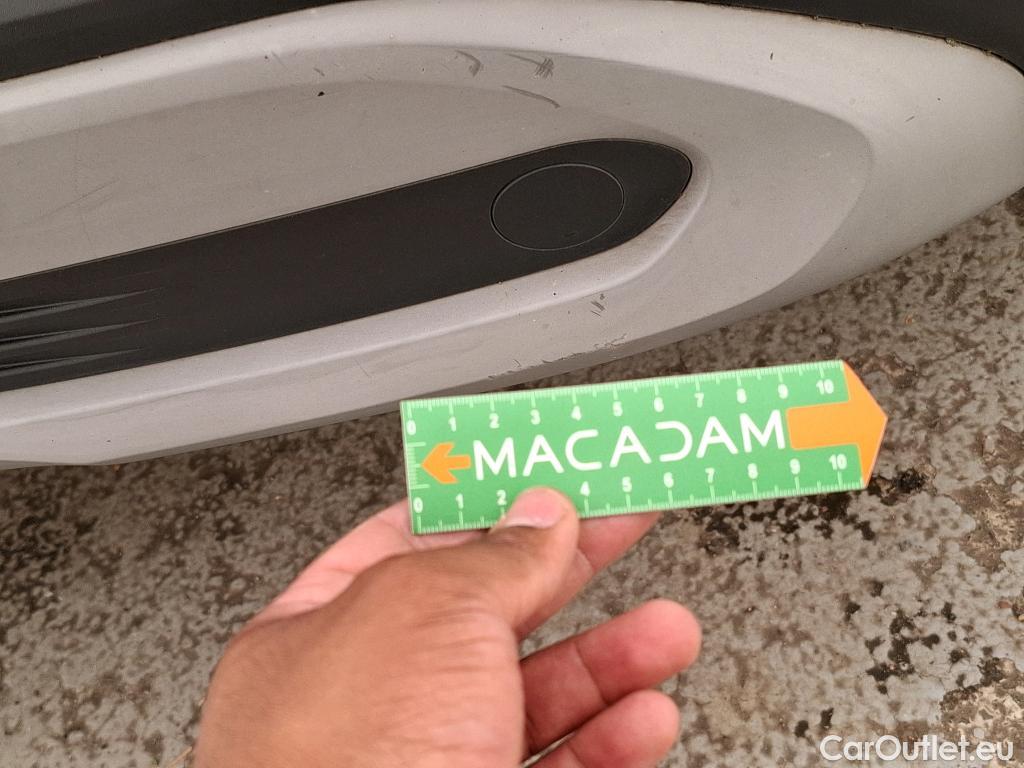  Hyundai  Konna Kona Business Hybrid 2WD 1.6 GDI 140CV BVA6 E6dT #5