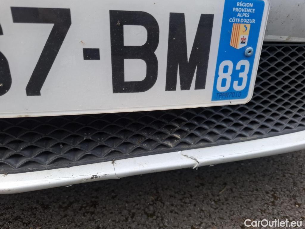  Mercedes  A-Klasse MERCEDESBENZ Classe A Compact  2018  5P  Berline A 180 d Business Line #34