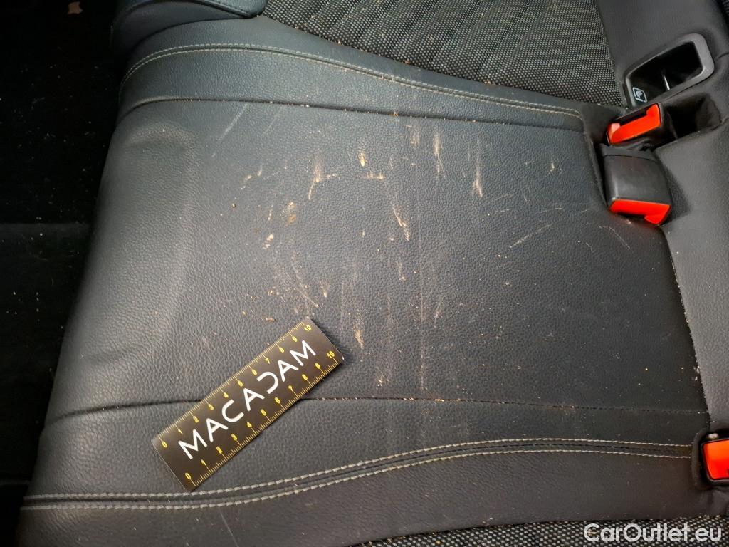  Mercedes  A-Klasse MERCEDESBENZ Classe A Compact  2018  5P  Berline A 180 d Business Line #27