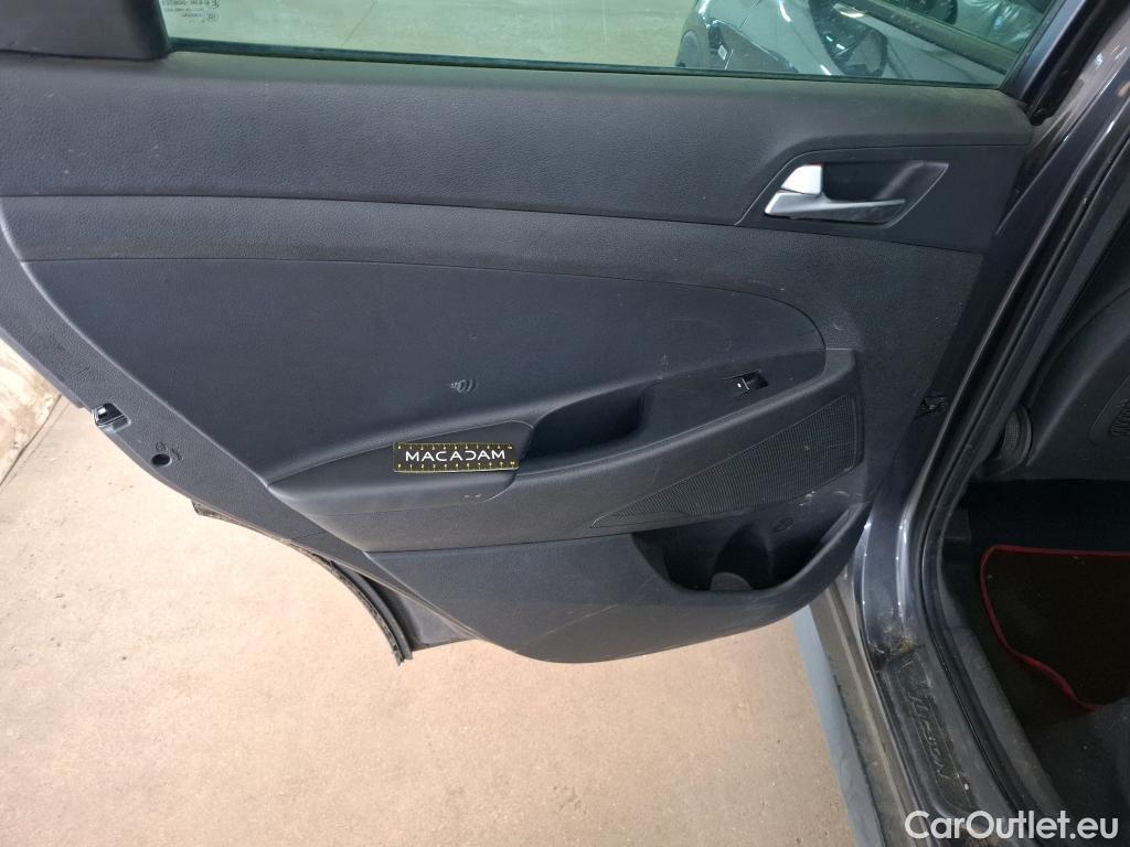  Hyundai  Tucson  Business 2WD 1.6 CRDi 135CV BVA7 E6dT #3