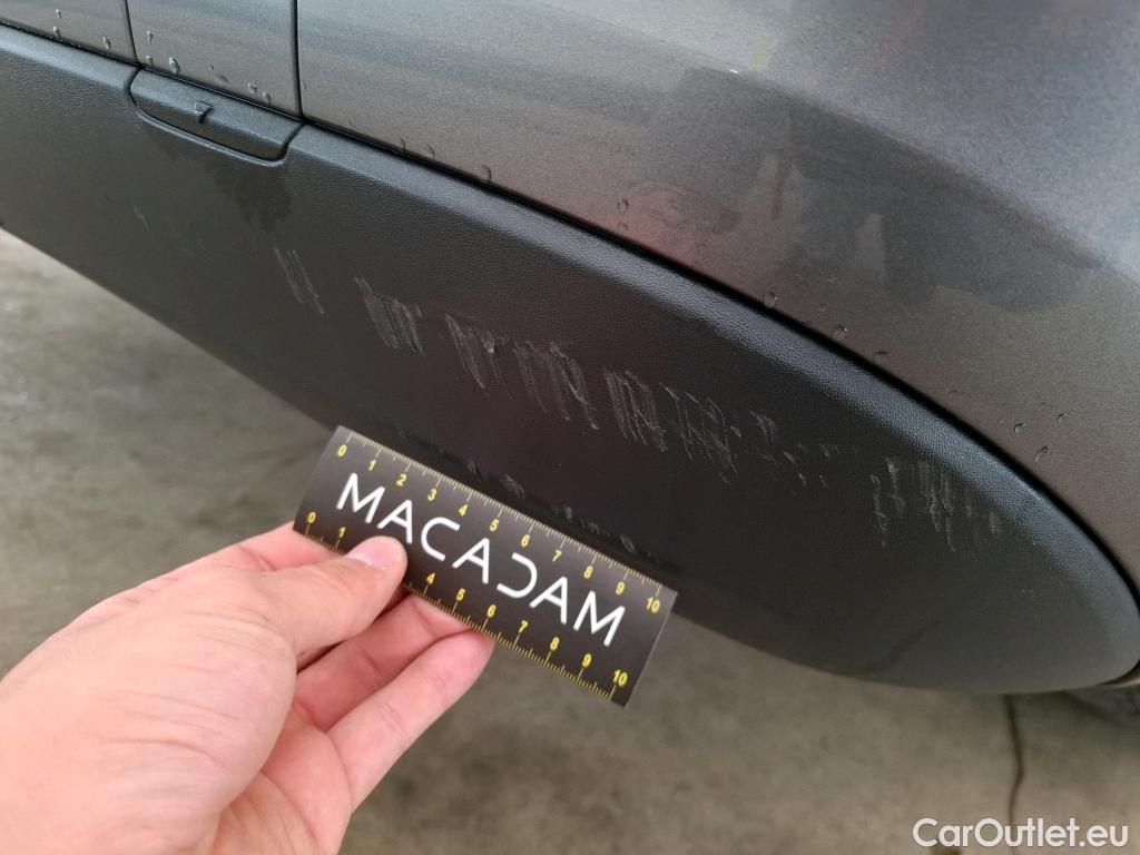  Mercedes  A-Klasse MERCEDES-BENZ Classe A Berline / 2018 / 4P / Berline A 200 d Business Line 8G-DCT #11