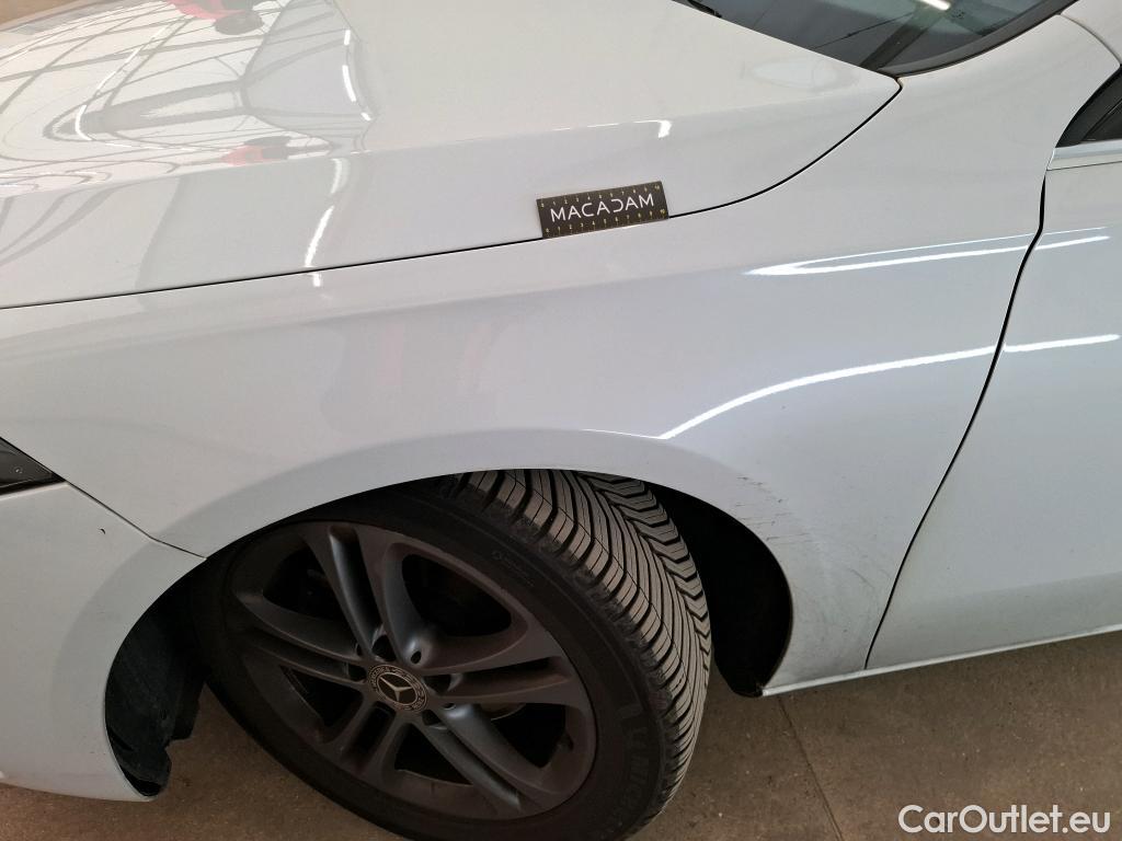  Mercedes  A-Klasse MERCEDESBENZ Classe A Compact  2018  5P  Berline A 180 d Business Line #18