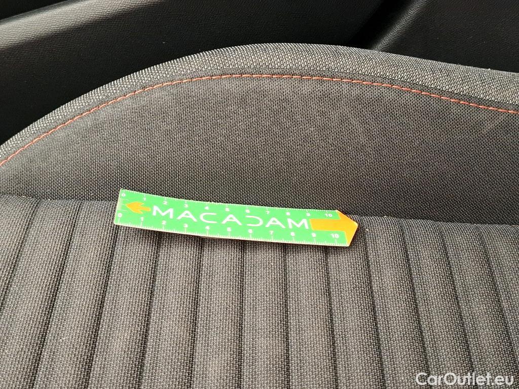  Peugeot  208  Active Business 1.5 HDi 100CV BVM6 E6d #33