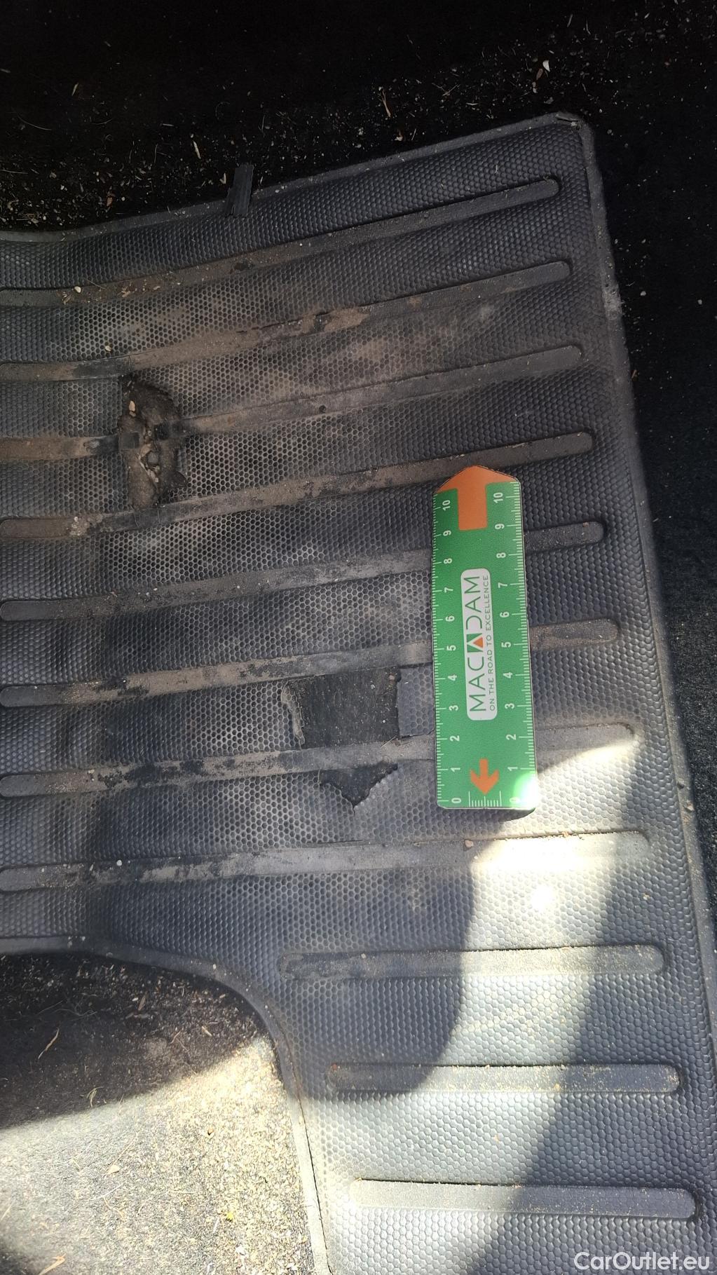  Peugeot  208  Active Business 1.5 HDi 100CV BVM6 E6d #36