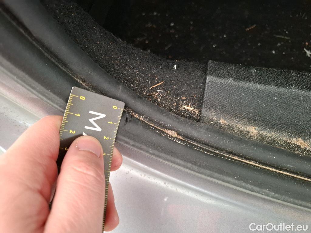  Peugeot  208  Allure Business 1.2 PureTech 100CV BVM6 E6d #19