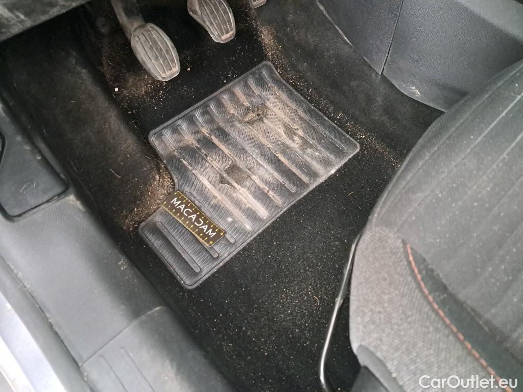  Peugeot  208  Active Business 1.5 HDi 100CV BVM6 E6d #33