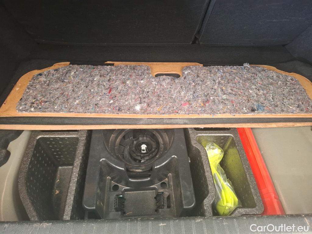  Peugeot  208  Allure Pack 1.2 PureTech 100CV BVA8 E6d #14