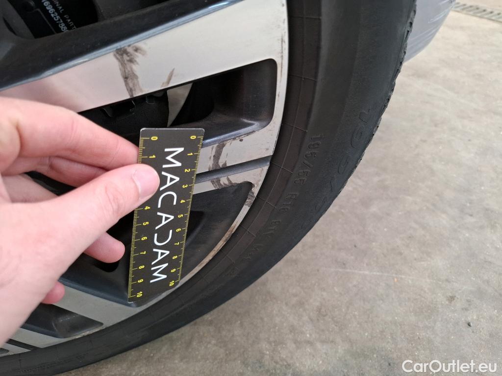  Peugeot  208  Allure Business 1.2 PureTech 100CV BVM6 E6d #29