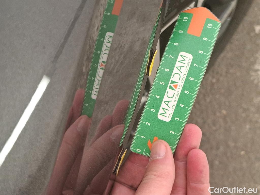  Peugeot  208  Allure Pack 1.2 PureTech 100CV BVA8 E6d #8