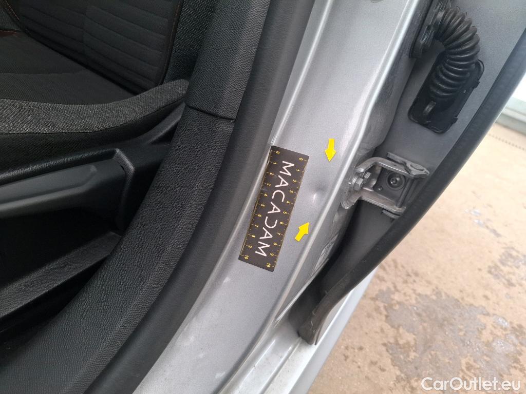  Peugeot  208  Active Pack 1.5 HDi 100CV BVM6 E6d #42