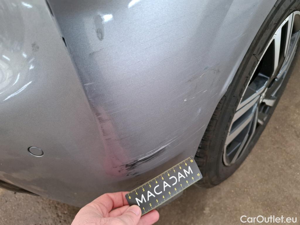  Peugeot  208  Allure Business 1.2 PureTech 100CV BVM6 E6d #17